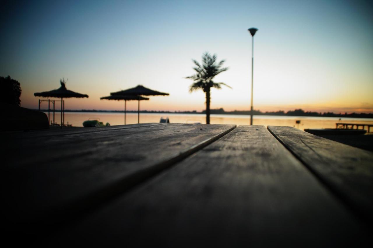 Hotel Marina Nielisz Exterior foto